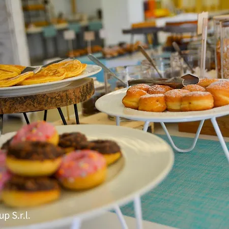 Giorg - Waterpark Free Entrance ホテル